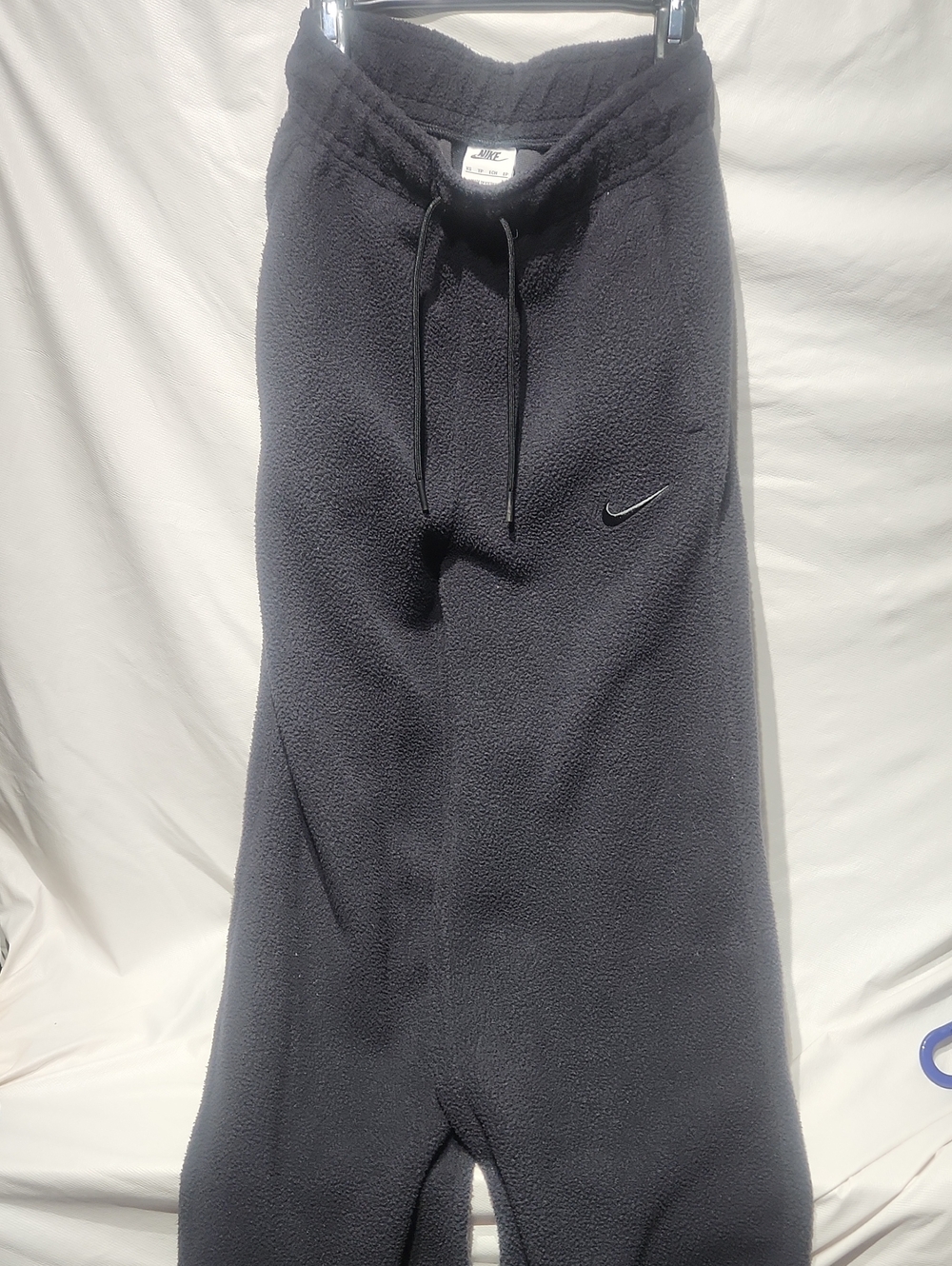156. Nike track pants xs